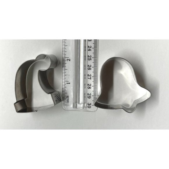 Vintage Christmas Cookie Cutters Lot of 8 Metal Star Bell Hat Snowman Bear Tree - Picture 5 of 13